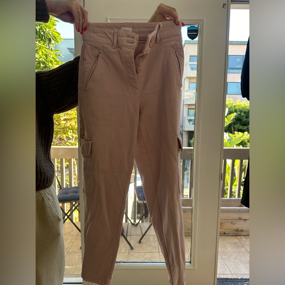 Wilfred cargo pants light pink